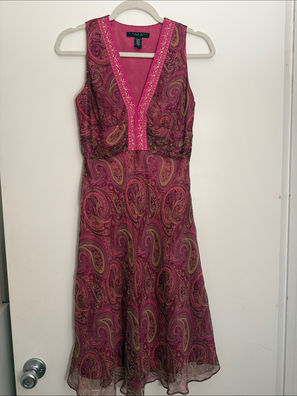 Laundry By Shelli Segal SILK Fuchsia Paisley V-Neck Midi Dress size 2